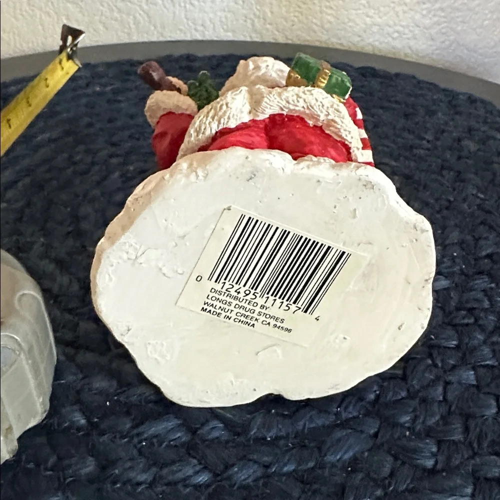 Vintage Santa Claus Figurine with Christmas Tree - Picture 6 of 6